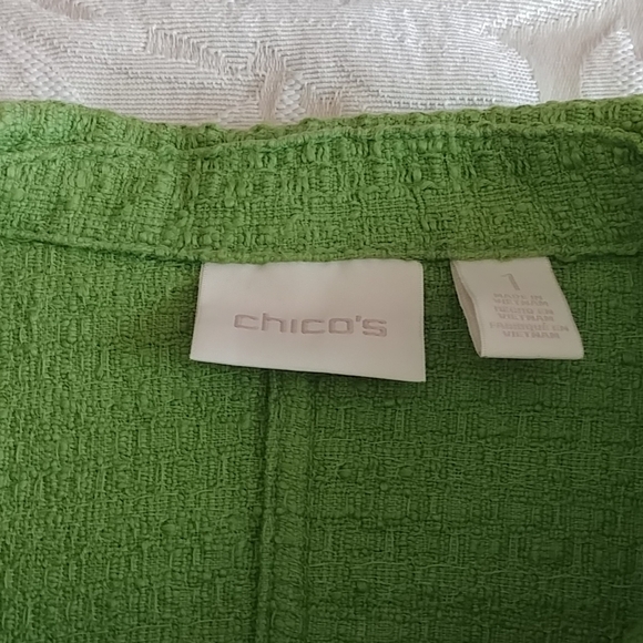 Chico's classic jacket. Lite green . - Picture 3 of 4
